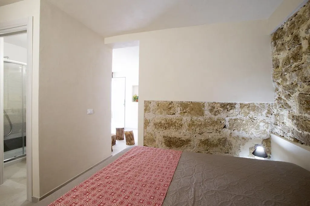 La Rocca Scavata Bed & Breakfast Rilievo 2*,  Italy